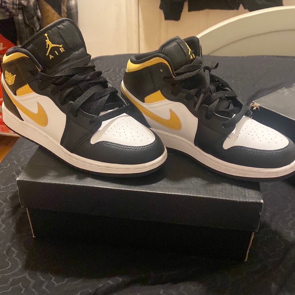 Air jordan 1 mid